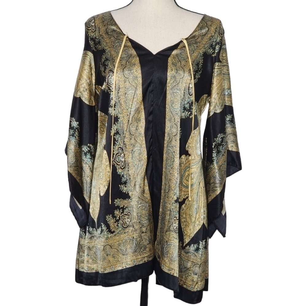 White Lotus Black and Gold Silk Kimono, Size S/M
